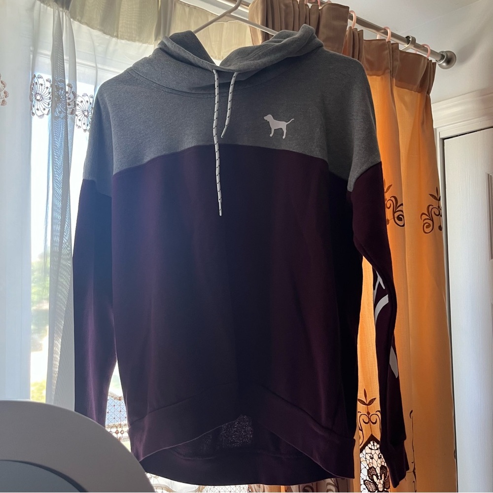 pink sweatshirt